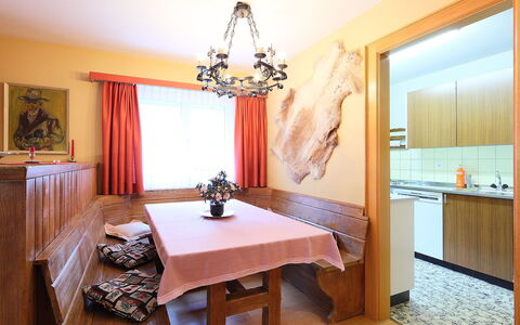 St. Martin: Zimmer, Möbel, Eigentum, Interior Design, Decke, Fussboden, Gebäude, Esszimmer, Tabelle, Grundeigentum