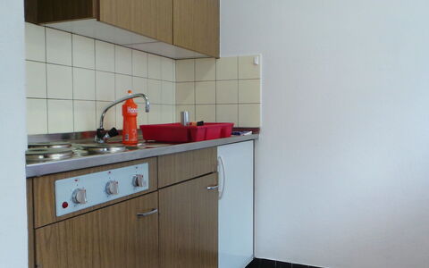 Sonnheim: Eigentum, Zimmer, Küche, Cabinetry, Möbel, Haus, Gebäude, Materialeigenschaft, Grundeigentum, Die Architektur