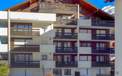 Zermatt 45: Wohngebiet, Eigentum, Die Architektur, Wohnung, Gebäude, Haus, Mischnutzung, Eigentumswohnung, Grundeigentum, Fassade