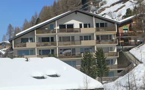 Kondor: Schnee, Gebäude, Himmel, Fenster, Weiss, Baum, Haus, Steigung, Hütte, Einfrieren