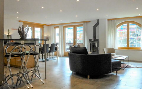 Breithorn: Möbel, Tabelle, Couch, Holz, Stuhl, Halle, Wohnzimmer, Gebäude, Interior Design, Flooring