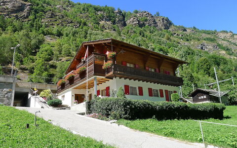 Christl: Eigentum, Bergstation, Bergforms, Natürliche Landschaft, Gebirge, Berg, Haus, Alpen, Gebäude, Bergdorf