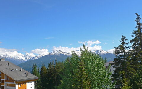 Crans-Montana 120: Himmel, Bergforms, Berg, Baum, Wildnis, Bergstation, Gebirge, Alpen, Wolke, Eigentum