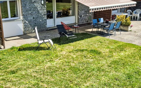 Crans-Montana 395: Gartenmöbel, Möbel, Schatten, Tisch Im Freien, Stuhl, Markise, Rasen, Garten, Garten, Hinterhof