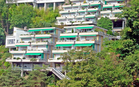 Ascona 300: Gebäude, Botanik, Grün, Baum, Urban Design, Vegetation, Pflanze, Nachbarschaft, Wohngebiet, Grundeigentum