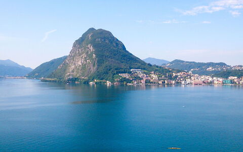 Castagnola 100: Wasser, Himmel, Wolke, Berg, Blau, Natürliche Landschaft, Küsten Und Ozeanische Forms, See, Horizont, Gebirge