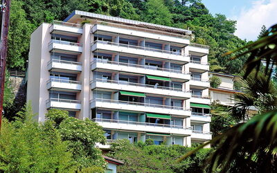 Castagnola 100: Eigentumswohnung, Wohngebiet, Gebäude, Eigentum, Die Architektur, Vegetation, Wohnung, Metropolitan Area, Grundeigentum, Haus