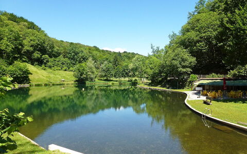 Ar Ronchée N° 9: Gewässer, Wasservorräte, Natur, Natürliche Landschaft, Wasser, Teich, Fluss, Reflexion, Reservoir, See