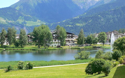 Apt. 13: Natürliche Landschaft, Natur, Berg, Bergforms, See, Bergstation, Hochland, Wasser, Gebirge, Wildnis
