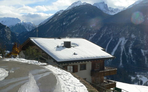 Eva 304: Berg, Bergforms, Schnee, Gebirge, Dach, Bergstation, Alpen, Winter, Grat, Geologisches Phänomen