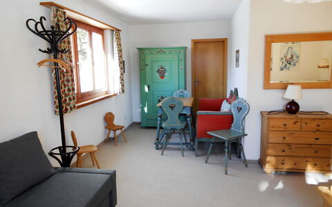 Haus Murena: Zimmer, Eigentum, Möbel, Gebäude, Interior Design, Haus, Grundeigentum, Fussboden, Wohnzimmer, Decke