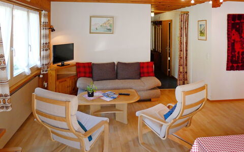 Untertal: Zimmer, Eigentum, Möbel, Wohnzimmer, Interior Design, Gebäude, Haus, Tabelle, Fussboden, Holzboden