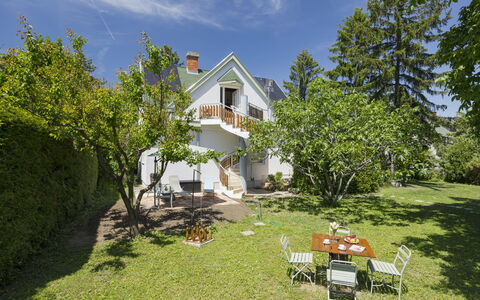 Blanca: Möbel, Meer, Stuhl, Schatten, Balkon, Gartenmöbel, Eco Hotel, Küste, Deck, Holzbeize