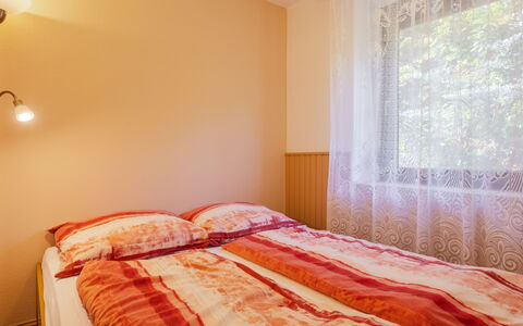 Romantica: Interior Design, Wand, Bett, Schlafzimmer, Holz, Zimmer, Textil, Decke, Bettdecke, Fussboden