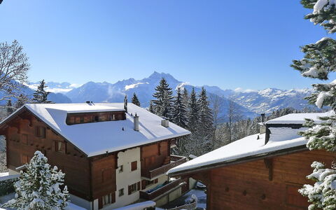 Les Bruyères 25: Schnee, Winter, Eigentum, Berg, Bergforms, Dach, Himmel, Zuhause, Gebirge, Haus