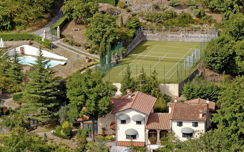 Villa Campo del Mulino: Bergdorf, Estate, Haus, Gebäude, Luftaufnahmen, Villa, Bergstation, Ländliches Gebiet, Landschaft, Baum