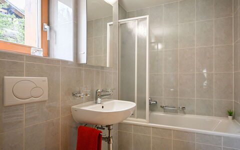 Ovronnaz 700: Braun, Spiegel, Zapfhahn, Sinken, Armatur, Eigentum, Badewanne, Bad Sink, Badezimmer