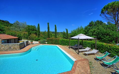 Casa Scopeti: Schwimmbad, Eigentum, Grundeigentum, Haus, Estate, Freizeit, Resort, Urlaub, Wasser, Gebäude