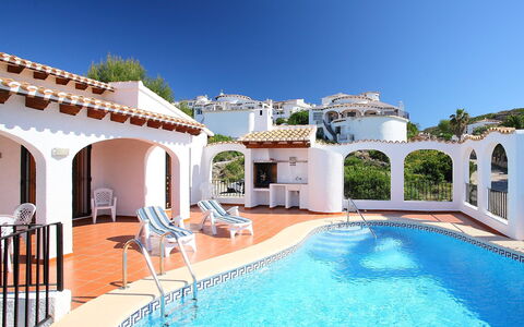 Grand Lusianna: Eigentum, Schwimmbad, Gebäude, Grundeigentum, Haus, Estate, Villa, Urlaub, Azurblau, Zuhause