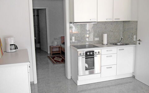 Willmann: Zimmer, Eigentum, Küche, Möbel, Fussboden, Gebäude, Major Appliance, Haus, Fliese, Cabinetry