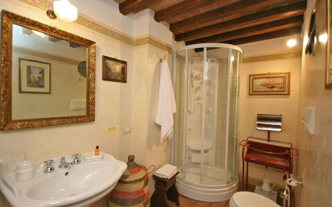 Santo Agostino: Badezimmer, Zimmer, Eigentum, Interior Design, Gebäude, Grundeigentum, Haus, Armatur, Die Architektur, Zuhause