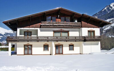 Bad Gastein 190: Himmel, Gebäude, Schnee, Eigentum, Fenster, Berg, Haus, Baum, Steigung, Pflanze