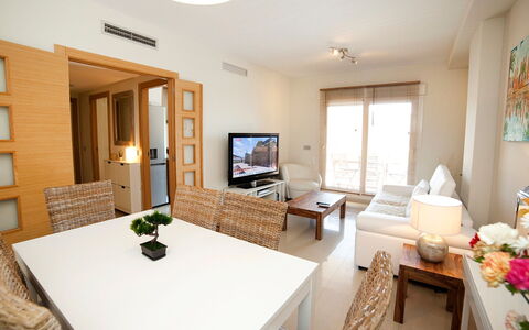 Calpe Calp 907: Zimmer, Eigentum, Interior Design, Möbel, Gebäude, Wohnzimmer, Grundeigentum, Haus, Decke, Suite