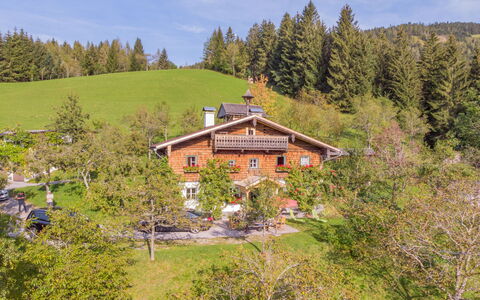 Oberhaslach: Pflanze, Himmel, Wolke, Berg, Baum, Natürliche Landschaft, Gebäude, Lärche, Haus, Grundstueck