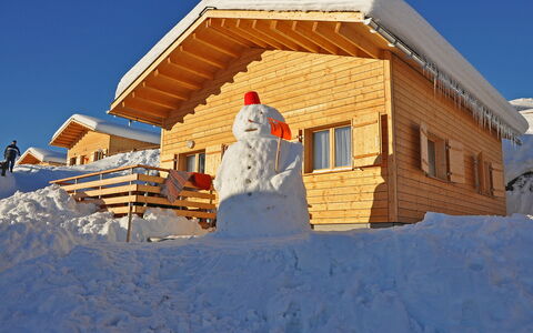 Maiensäss Komfort: Winter, Schnee, Eigentum, Haus, Zuhause, Blockhaus, Himmel, Gebäude, Grundeigentum, Die Architektur