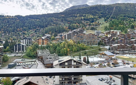 Nendaz 571: Gebäude, Wohngebiet, Nachbarschaft, Die Architektur, \Stadt, Wohnung, Urban Design, Menschliche Siedlung, Bergstation, Vorort