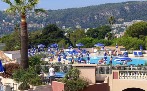 L'Ange Gardien: \Stadt, Baum, Palme, Tourismus, Urlaub, Nachbarschaft, Arecales, Ferienort, Stadt, Resort