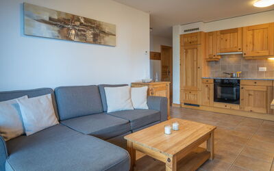 Les Chalets de Marie a 21 176.1: Eigentum, Möbel, Couch, Tabelle, Cabinetry, Interior Design, Holz, Beleuchtung, Countertop, Wohnzimmer