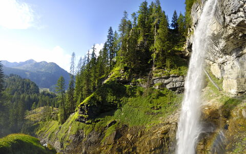 Steindlwald: Himmel, Pflanze, Berg, Wasser, Wolke, Natürliche Landschaft, Blatt, Natürlichen Umgebung, Baum, Lärche