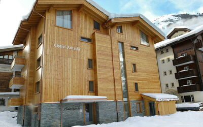 Zermatt 220: Eigentum, Haus, Zuhause, Gebäude, Abstellgleis, Grundeigentum, Winter, Blockhaus, Schnee, Holz