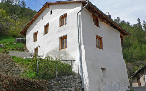 Ferienhaus Döss: Haus, Eigentum, Gebäude, Ländliches Gebiet, Hütte, Grundeigentum, Die Architektur, Grundstueck, Dach, Fassade