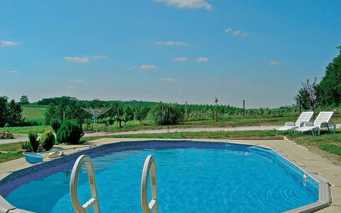 La Grangette: Schwimmbad, Eigentum, Freizeit, Wasser, Grundeigentum, Urlaub, Resort, Haus, Estate, Sommer