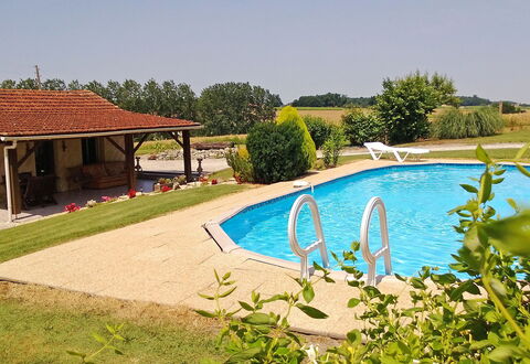 La Grangette: Schwimmbad, Eigentum, Haus, Grundeigentum, Resort, Gebäude, Urlaub, Freizeit, Villa, Grundstueck