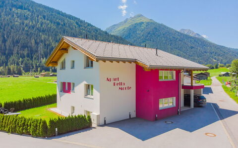Pettneu am Arlberg 280: Himmel, Berg, Pflanze, Gebäude, Eigentum, Wolke, Baum, Haus, Grundstueck, Tür