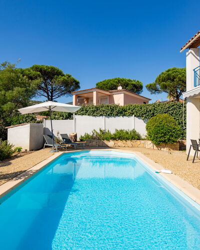 Le Mas D'Esquières 7