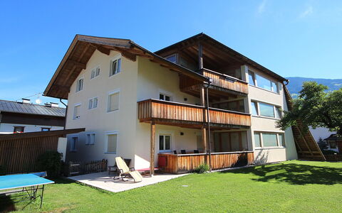 Kaltenbach 230: Eigentum, Haus, Gebäude, Zuhause, Grundeigentum, Die Architektur, Wohngebiet, Fassade, Wohnung, Estate