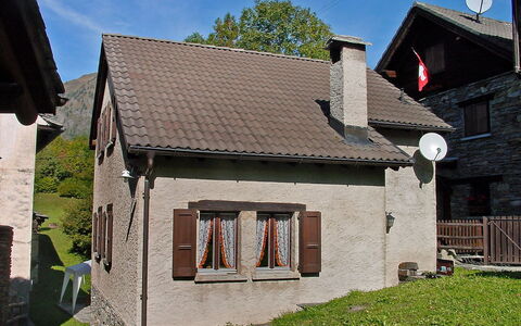 Marianne Plus: Haus, Eigentum, Hütte, Zuhause, Gebäude, Dach, Grundeigentum, Wohngebiet, Bauernhaus, Die Architektur