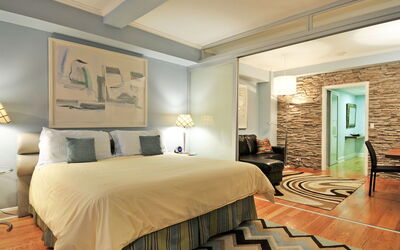 Manhattan Residence 100.17