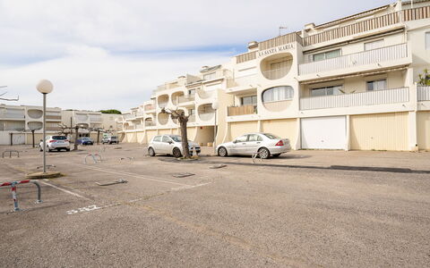 La Santa Maria: Parkplatz, Balkon