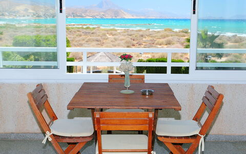 Cabo Mar: Möbel, Tabelle, Zimmer, Stuhl, Tisch Im Freien, Haus, Urlaub, Gartenmöbel, Interior Design, Gebäude