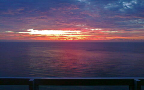 Punta Cormoran: Wolke, Wasser, Himmel, Atmosphäre, Afterglow, Morgenröte, Orange, Sonnenuntergang, Dämmerung, Sonnenaufgang