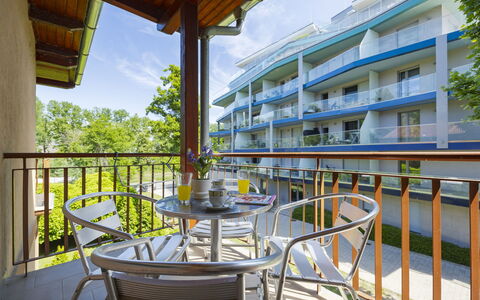Catalpa: Blau, Balkon, Schatten, Gartenmöbel, Eco Hotel, Resort, Veranda, Hotel, Zimmerpflanze