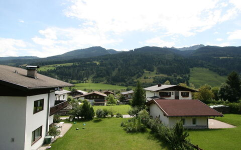 Haus Viktoria: Hochland, Bergstation, Bergforms, Eigentum, Bergdorf, Berg, Gebirge, Haus, Ländliches Gebiet, Zuhause