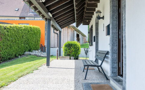 Wichtelmännchen: Pflanze, Gebäude, Zimmerpflanze, Blumentopf, Schatten, Strassenbelag, Haus, Flooring, Grundeigentum, Veranda