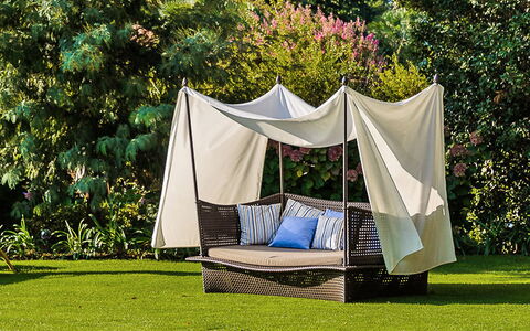 Giardino: Zelt, Baum, Gras, Schatten, Überdachung, Pavillon, Freizeit, Camping, Hinterhof