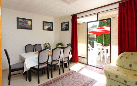 Francesco: Zimmer, Eigentum, Möbel, Interior Design, Gebäude, Grundeigentum, Haus, Schlafzimmer, Wohnzimmer, Suite